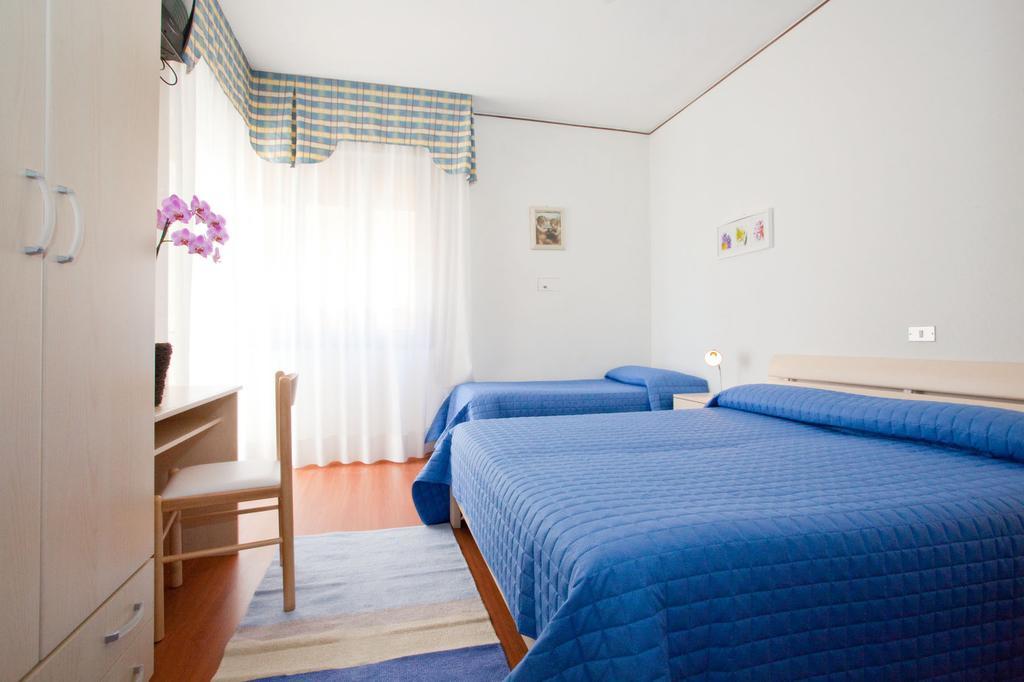 Hotel Telenia Лидо-ди-Езоло Экстерьер фото