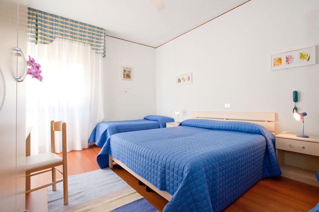 Hotel Telenia Лидо-ди-Езоло Экстерьер фото