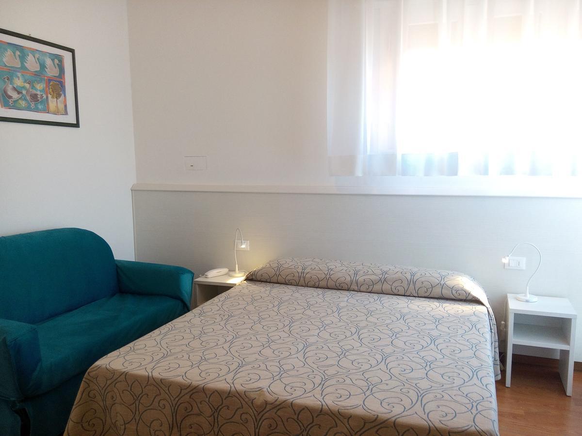 Hotel Telenia Лидо-ди-Езоло Экстерьер фото